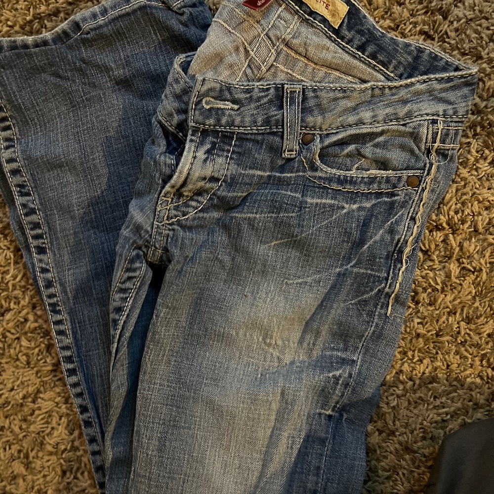 Womans Jeans